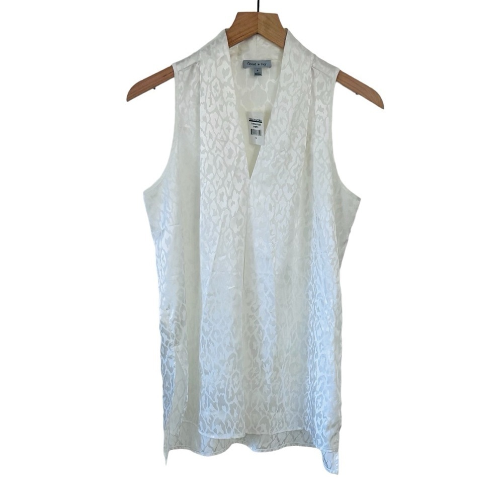Floral & Ivy V-Neck Blouse Womens Size Small Sleeveless Ivory Top New